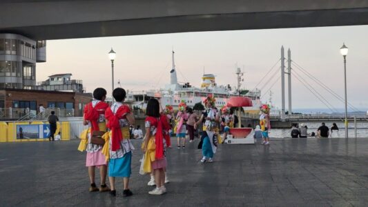Photographie pendant 2 jours de festival : Scènes locales, chars, défilés & Feux d'Artifice