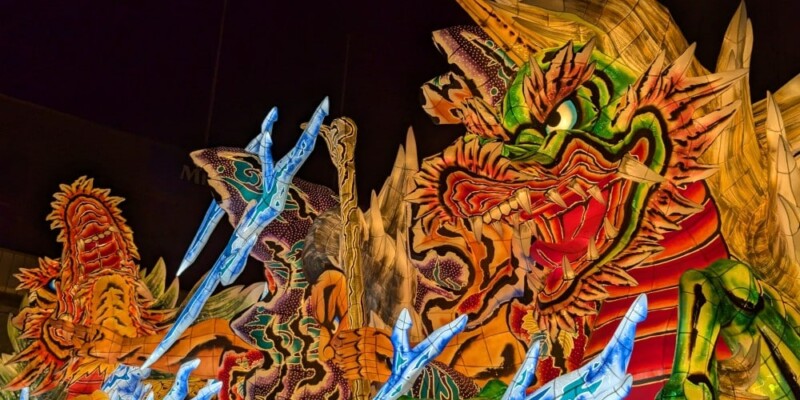 Photographie pendant 2 jours de festival : Scènes locales, chars, défilés & Feux d'Artifice