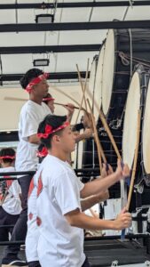 Char Nebuta et parade en plein jour