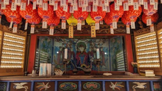 Photographier le temple au bord de la mer à Busan, Corée du sud